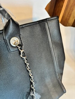 Large Lee Women’s Vegan Leather Tote Bag